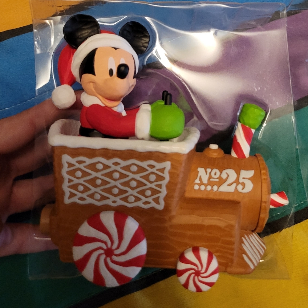 Hallmark Disney Christmas Express Musical Train 2016 Mickey Train Car